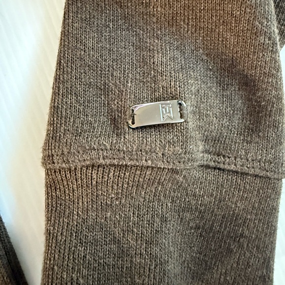 Tiger Woods Collection Half Zip Pullover Sweater Men’s Size Medium Color Brown - Picture 5 of 9